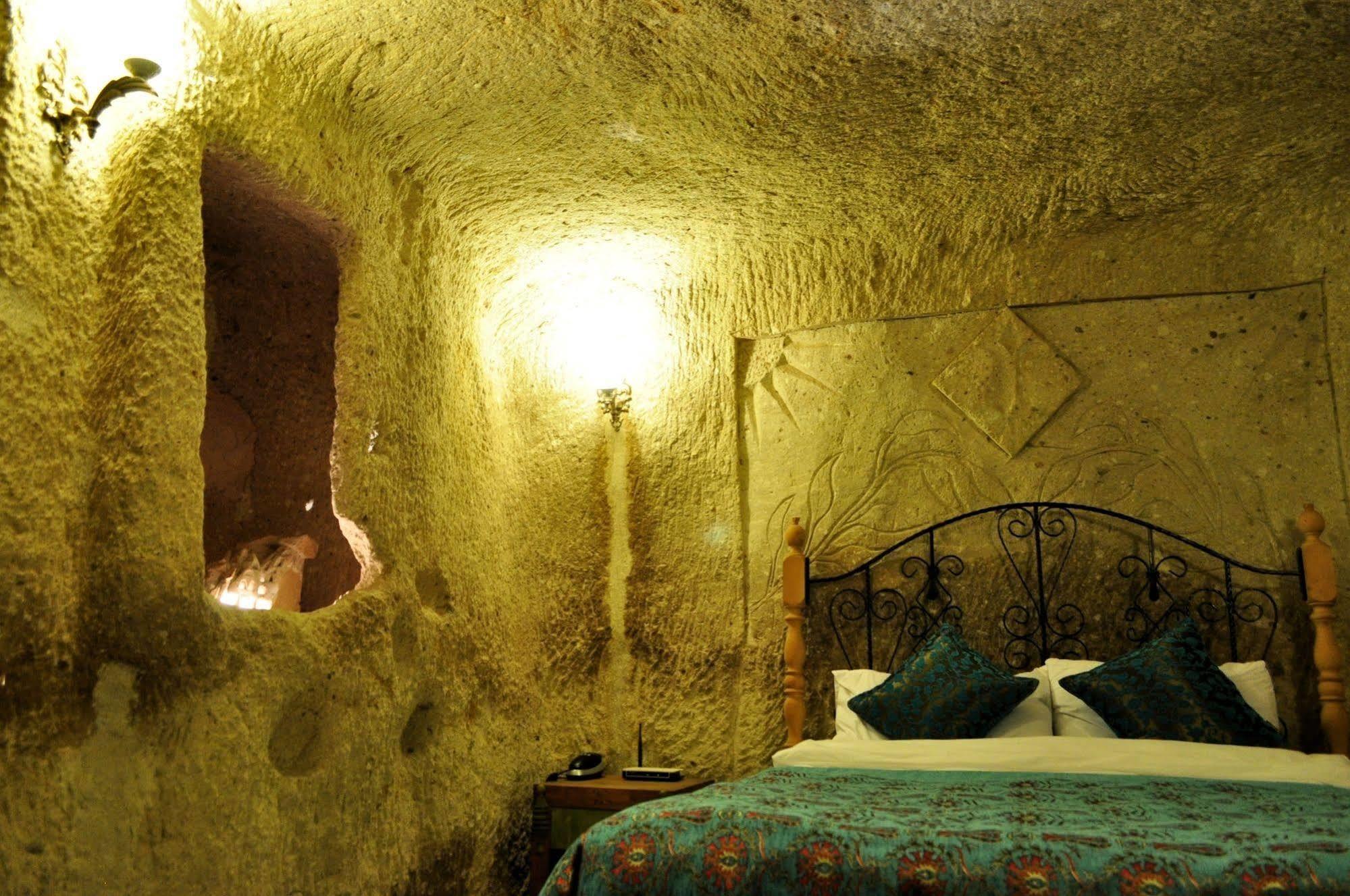 גורמה Cappadocia Hills Cave Hotel מראה חיצוני תמונה